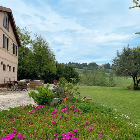 فندق مبيت وإفطار Armonia Della Sera And Relax Porto SantʼElpidio